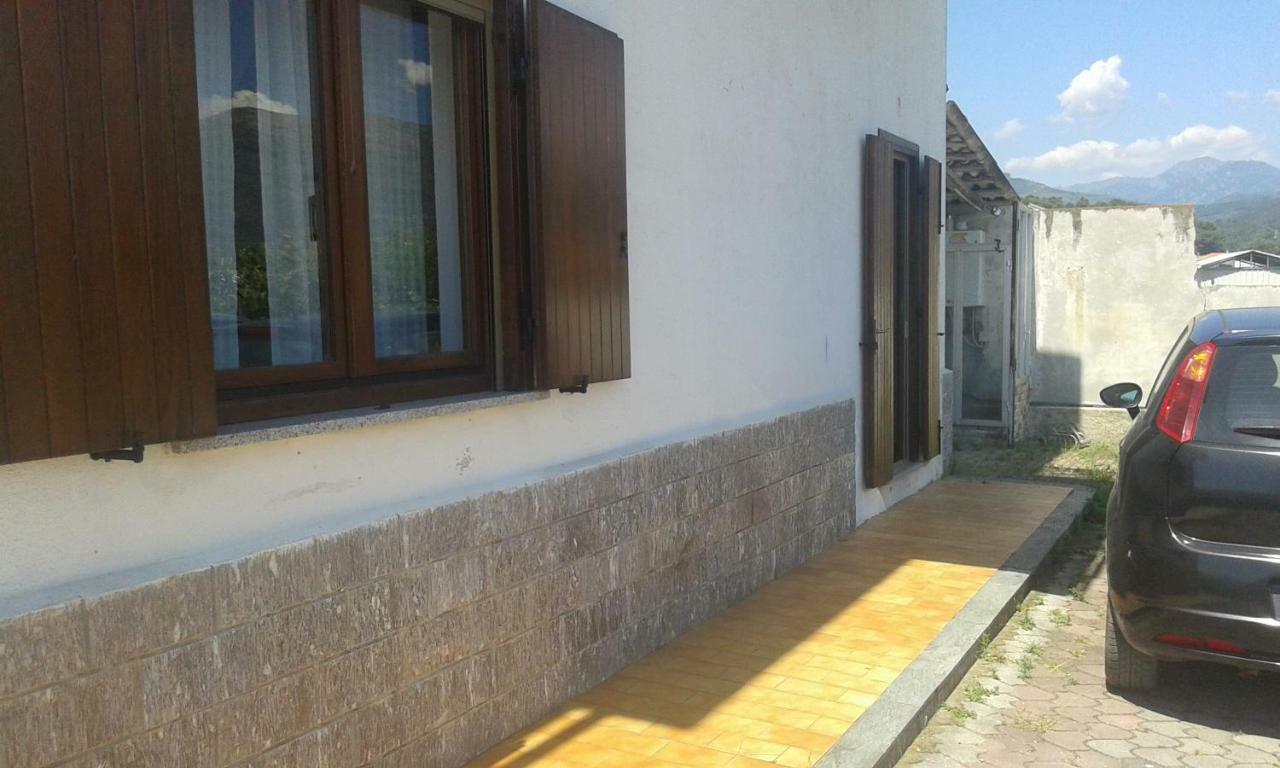 Villa Angela Албенга Екстериор снимка